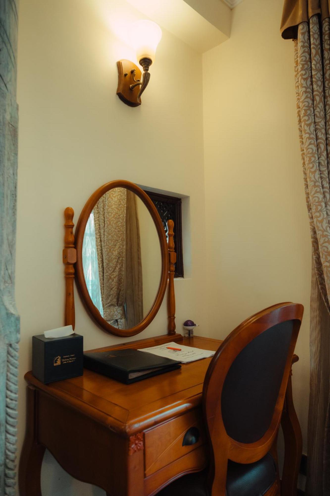 Heritage Hotel Suites And Spa Pokhara Exterior photo