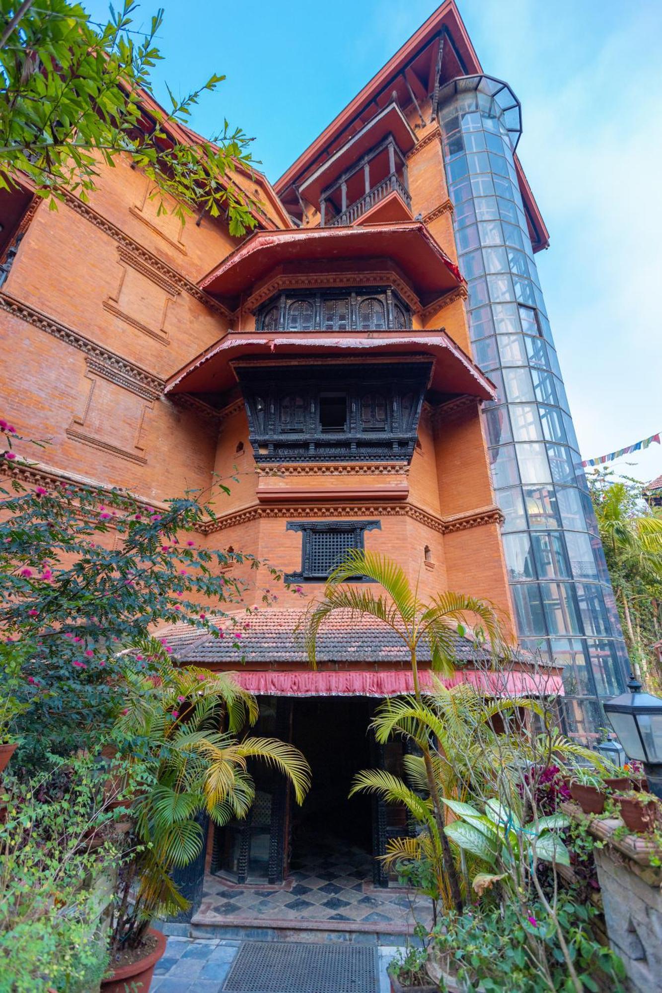 Heritage Hotel Suites And Spa Pokhara Exterior photo