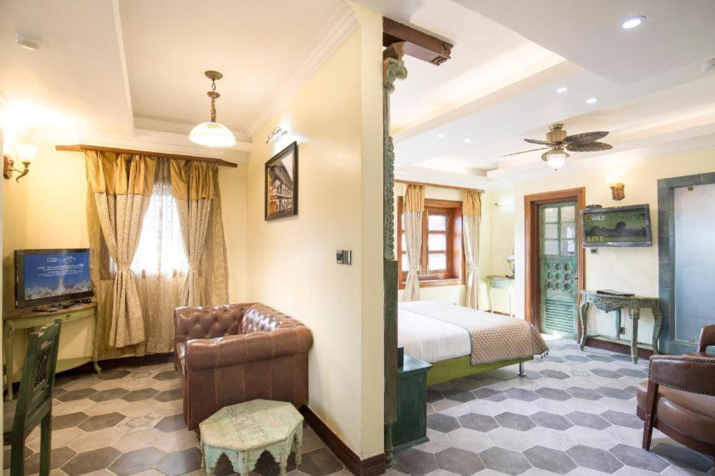 Heritage Hotel Suites And Spa Pokhara Exterior photo